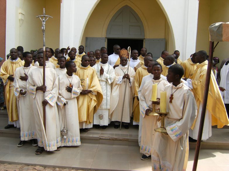 Immagine di COSTA D'AVORIO. Appoggio alla formazione permanente dei giovani sacerdoti della diocesi di Katiola