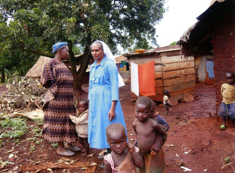 Immagine di UGANDA. Ricostruzione della casa incendiata delle Suore Missionarie a Jinja