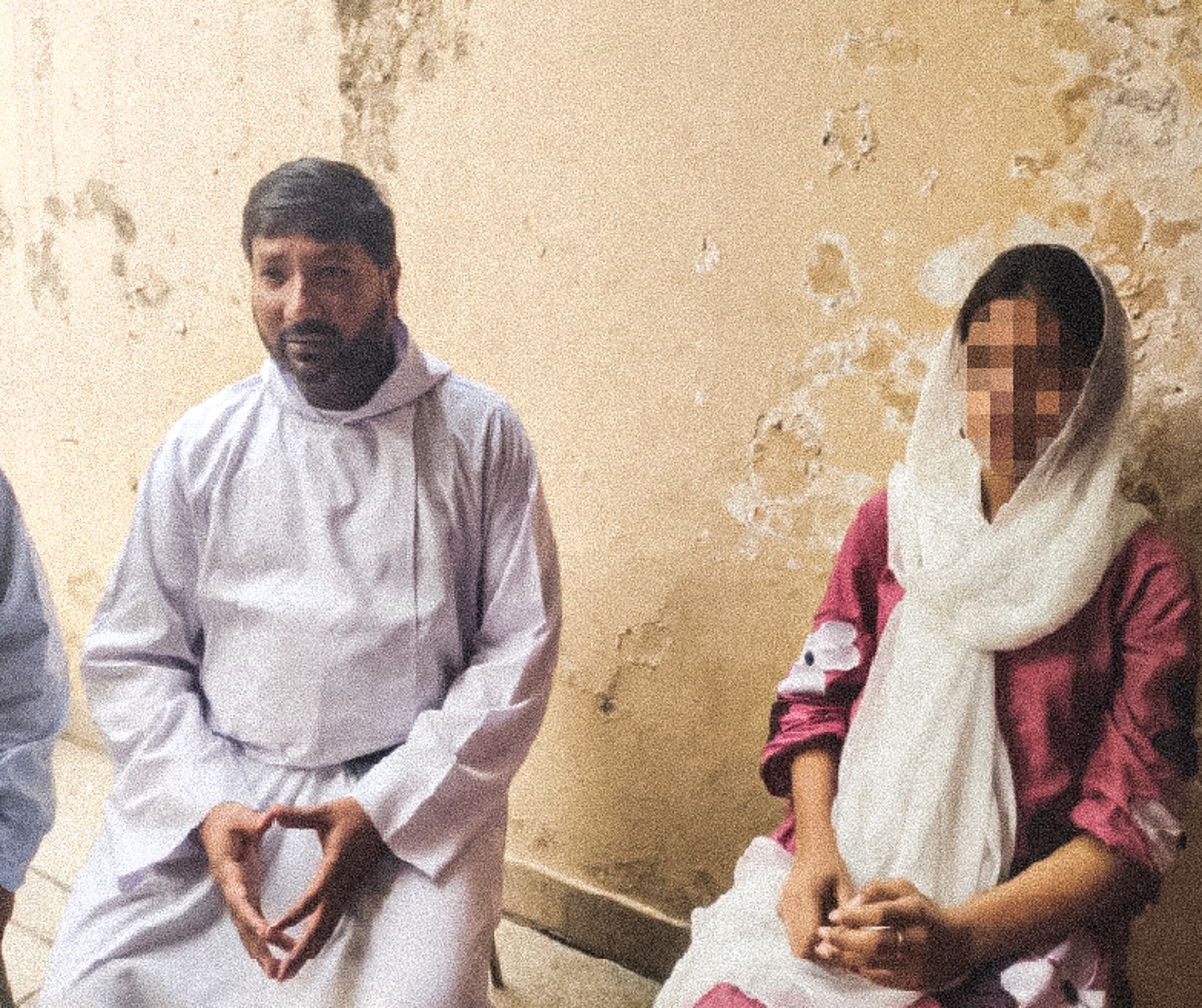 Vite spezzate: la persecuzione silenziosa delle ragazze cristiane in Pakistan