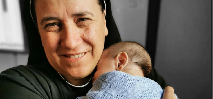 scomparse (vedi articolo a p. 5) e conSuore che sostengono gli sfollati interni a Jabboulé, in Libano